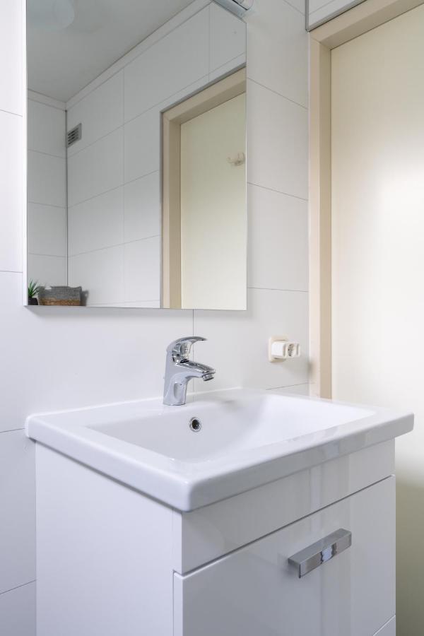 הולום Appartement Senang, Resort Amelander Kaap מראה חיצוני תמונה