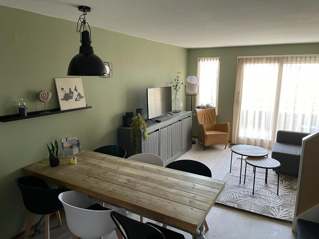 הולום Appartement Senang, Resort Amelander Kaap מראה חיצוני תמונה