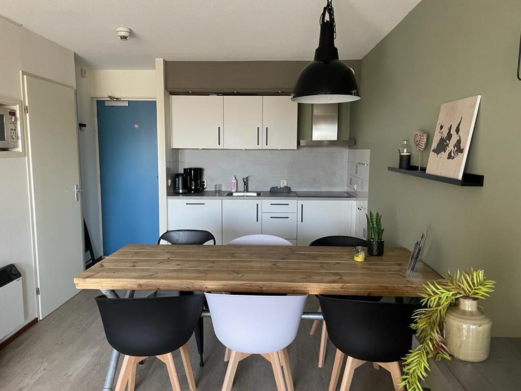 הולום Appartement Senang, Resort Amelander Kaap מראה חיצוני תמונה
